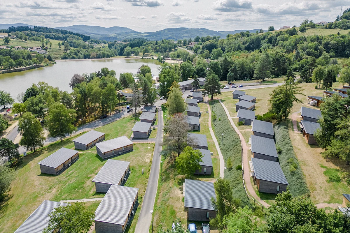 location vue sur lac auvergne